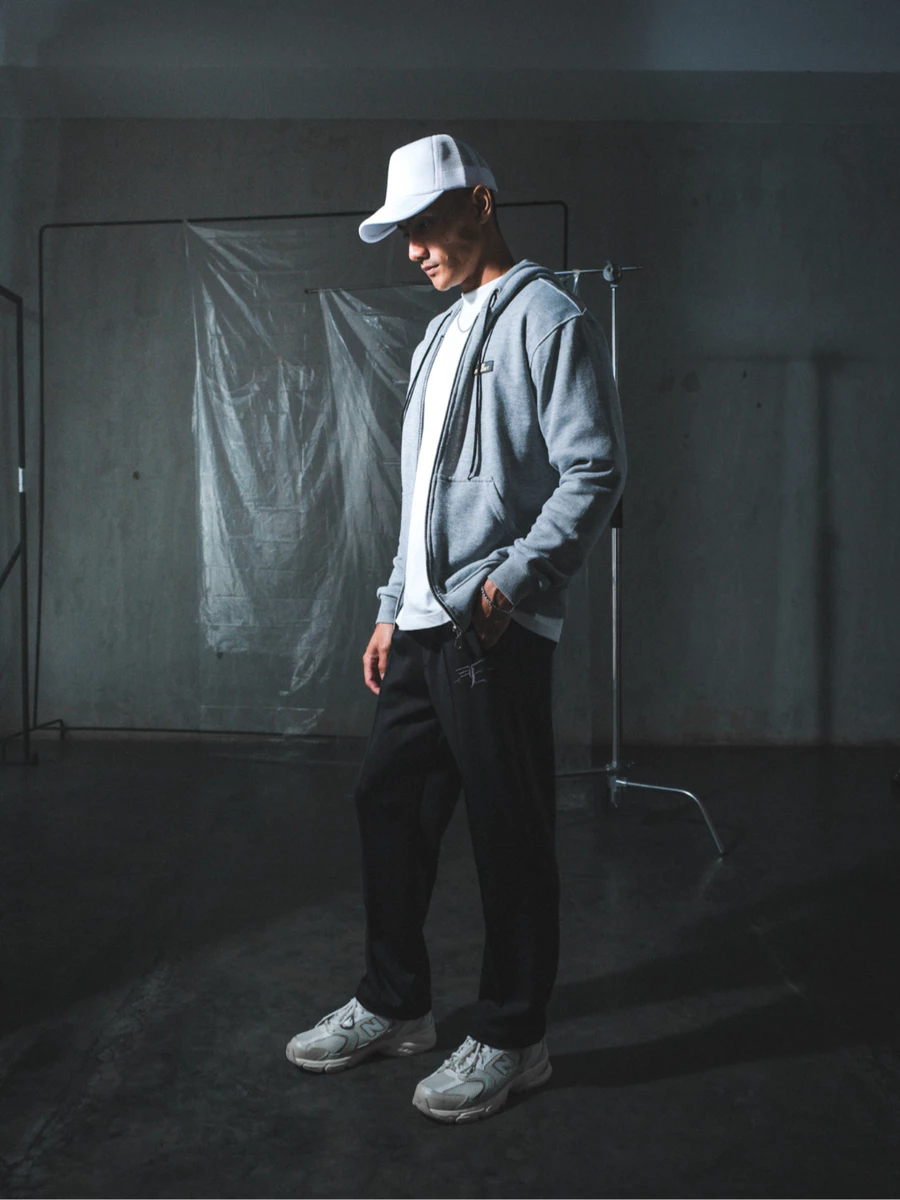 EVRB Celana Panjang Baggy Sweatpant Pria Relaxed Initial Logo E M-XXL Loose Pants Scuba Soft - Gambar 3